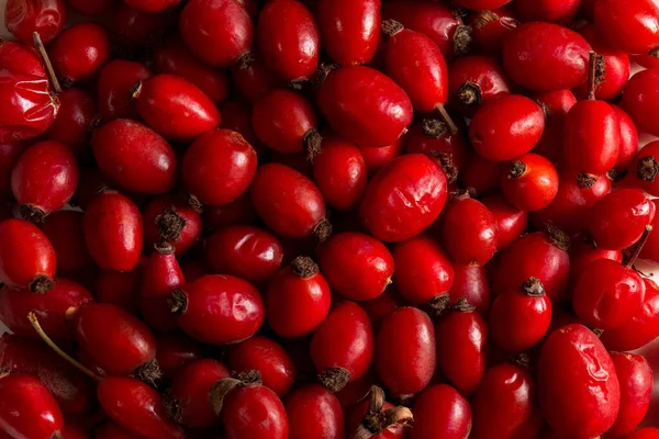 Rosehip çayı vitamin açısından zengindir ve yenileyici olarak kullanılır.