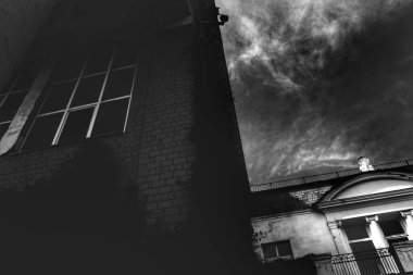 Farkındalığın siyah beyaz temsili