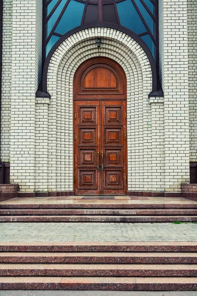 Old Wooden Door Church — Stock Photo, Image