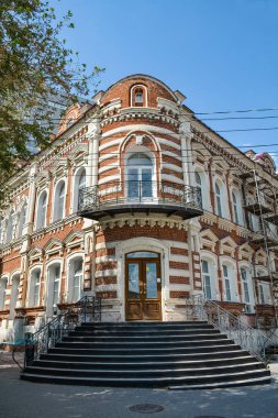 Eski tarihsel tuğla ev