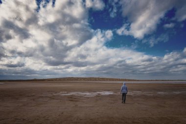 Gezgin çamur volkanlar için başlık