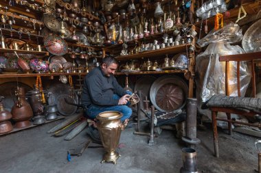 Lagich, Azerbaycan, 24 Ekim 2018. Esnaf atölye