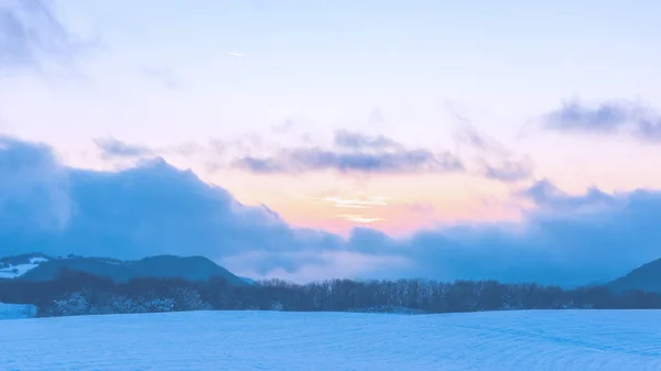 Dağlarda Kış Günbatımı Güzel Inanılmaz — Stok fotoğraf