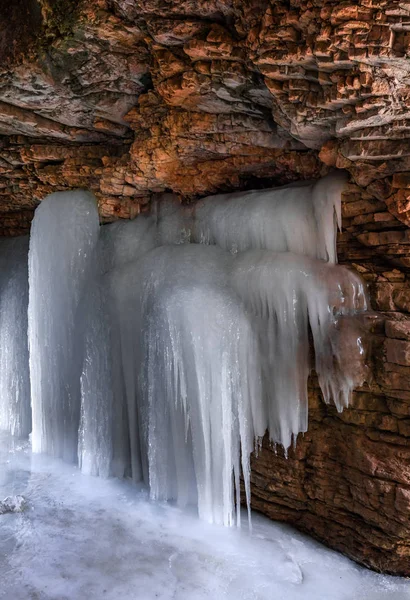 Cascata Ghiacciata Una Gola Montagna — Foto Stock