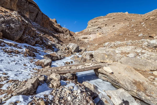 Puente Madera Sobre Río Congelado — Foto de Stock