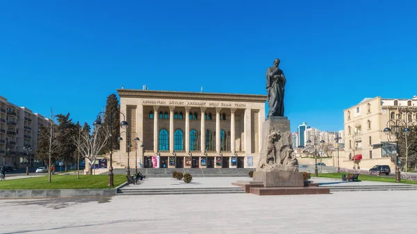 Ázerbájdžán, Baku, 12 března 2019 budování státu národního činoherního divadla — Stock fotografie