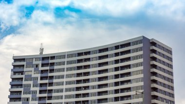 Yeni inşa edilmiş yüksek daire evi