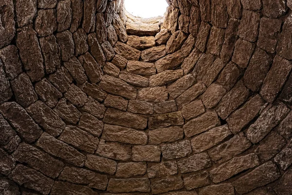 Deep ancient well inside — Stock Photo, Image