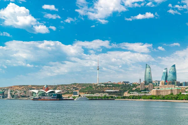 Вид на набережную города Баку — стоковое фото