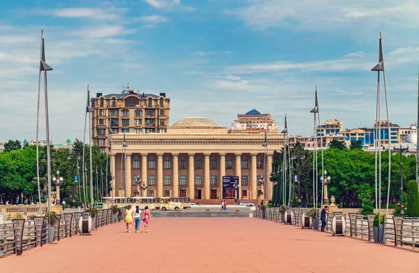 Азербайджан, Баку, 22 июня 2019 года Причал в Национальном Приморском парке — стоковое фото