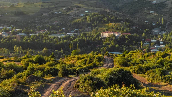 Montanha aldeia Lahij, localizado no norte do Azerbaijão no início da manhã — Fotografia de Stock