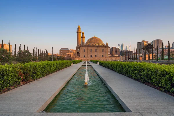 Bakü, Azerbaycan 1 Ağustos 2019 Taza Pir camii görünümü — Stok fotoğraf