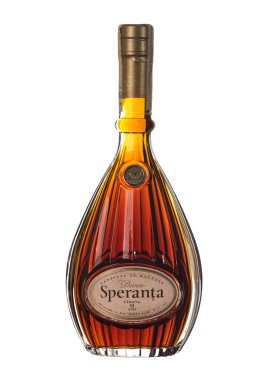 Bakü, Azerbaycan, 15 Haziran 2020. Bir şişe brendi Speranta beyaz arka planda izole edilmiş.