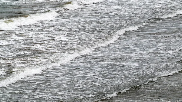 Onde Sulla Spiaggia Del Mare — Foto Stock