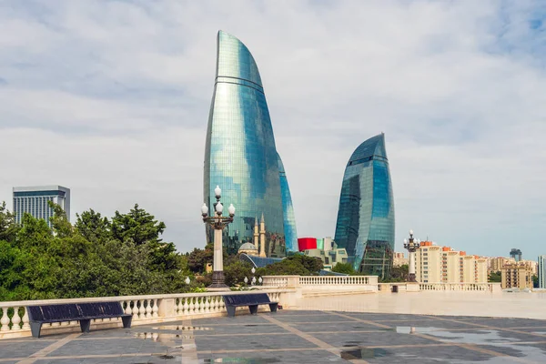 Baku Azerbajdzsán Augusztus 2020 Kilátás Lángtornyokra — Stock Fotó