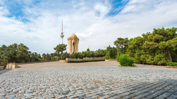 Aleja Wiecznego Płomienia Parku Górskim Baku Azerbejdżan — Zdjęcie stockowe