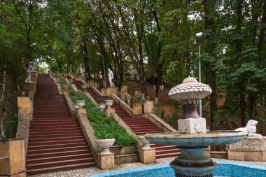 Guba 'daki Nizami Ganjavi' nin adını taşıyan eski şehir parkı, Azerbaycan