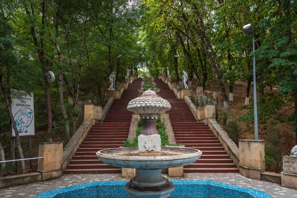 Guba 'daki Nizami Ganjavi' nin adını taşıyan eski şehir parkı, Azerbaycan