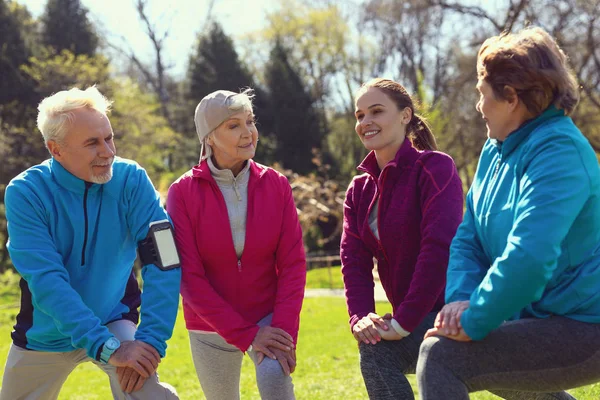 Alert people exercising in the park