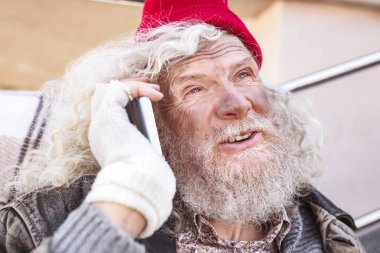 Herhangi bir ipucu zevk mutlu neşeli adam