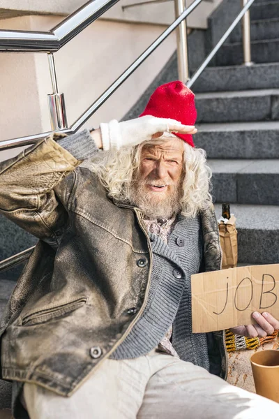 Sad elderly man being jobless — Stock Photo, Image