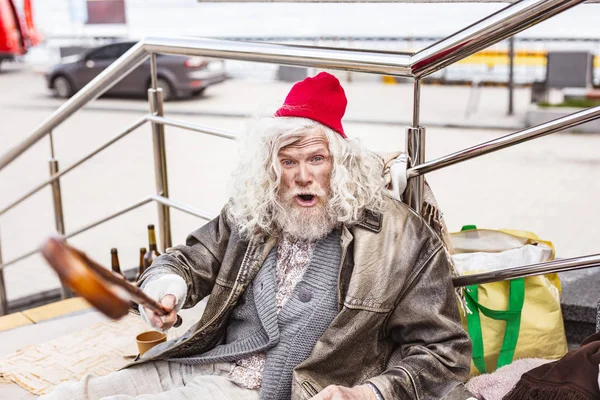 Angry aged man shouting at you — Stock Photo, Image