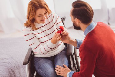 Alyans arayan Engelli Kadın şaşırttı