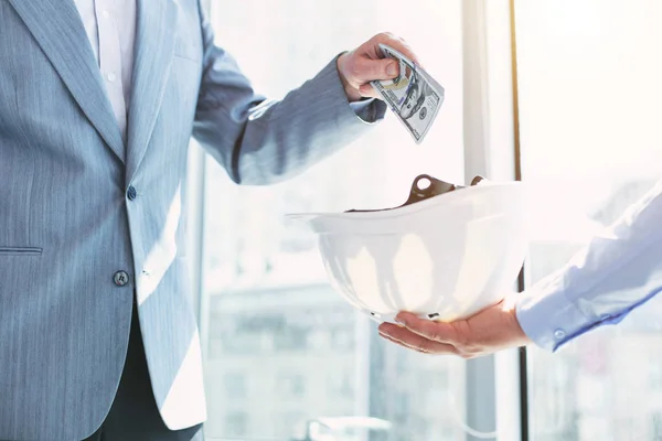 Unprincipled politician giving a bribe — Stock Photo, Image