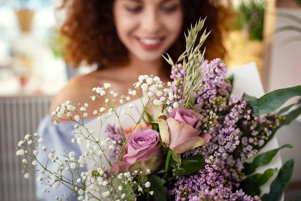Selectieve aandacht van een mooie bloemboeket — Stockfoto