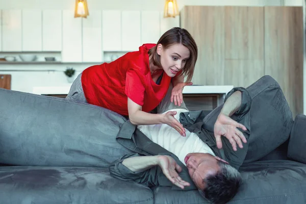 Genç karısı sarhoş koca arıyorum tahriş hissi