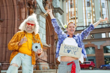 Sadece inanılmaz duygu olumlu etkin hippiler