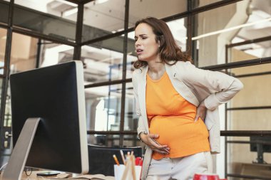 Sindirim üzgün hamile CEO'su acı