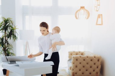 Özenli işkadını Projesi'nde çalışan