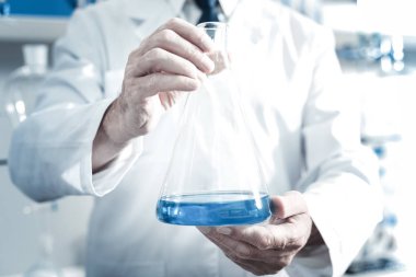 Bir şişesi seçici odak