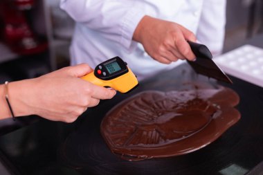 Profesyonel çikolata Sıcaklığı ölçme chocolatier