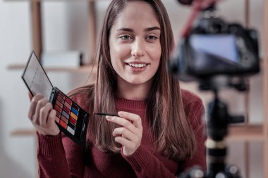 Güzel kadın eğitimi yapmak hakkında yapma