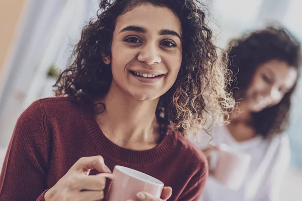 Güzel kadın kişi holding Kupası