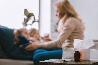 Tıp duran başucundaki seçici odak