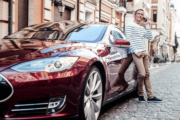 Rüya gibi adam onun otomatik ayakta