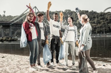 Öğretmen ve hafta sonu yakın köprü gönüllü olarak toplantı etkin ışınlama öğrenciler