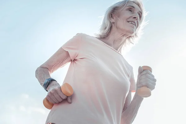 Mira Futuro Mujer Vieja Agradable Mantener Dieta Pensando Salud Mirando — Foto de Stock