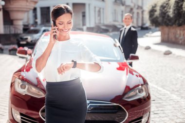 Büyüleyici işkadını hoş konuşmayı