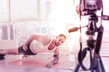 Kendi spor öğreticiler kayıt konsantre atlet