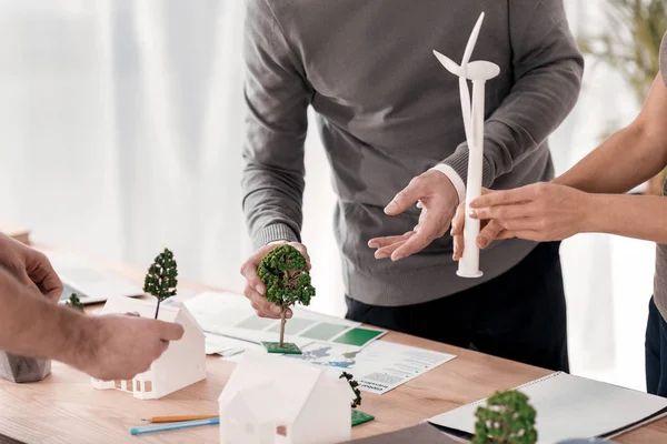 Professional ecologist working on the project — Stock Photo, Image