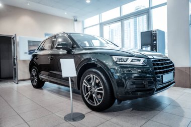 Rahat hatchback araba bertarafı için güzel siyah renk