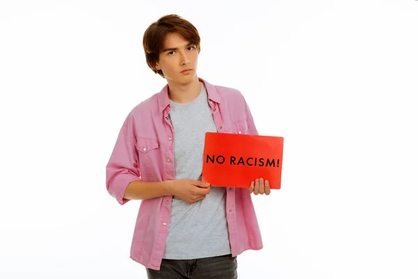 令人愉快的宽容的年轻人反对种族主义 — 图库照片