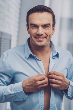 Sana bakmak pozitif iyi adam