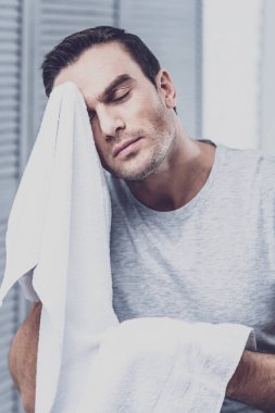 Rahat esmer yeni çekim için hazırlanıyor