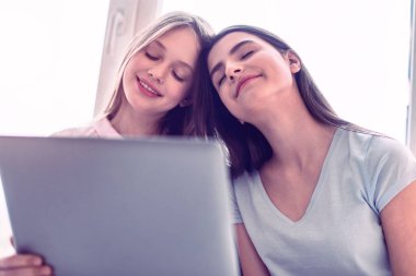 Hafta sonu birlikte vakit hoş kızlar