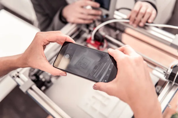 Top view of womans hands holding smartphone — 스톡 사진